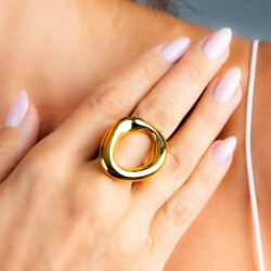 Liora Bold Ring - Image 3