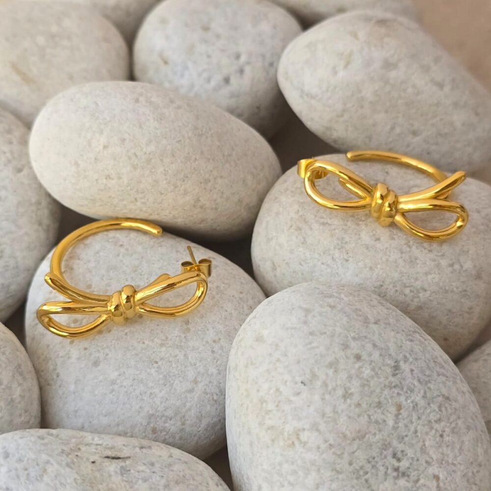 Philia Bow Earrings - Image 4