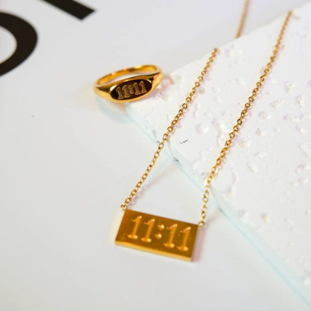 Serena Pendant Necklace