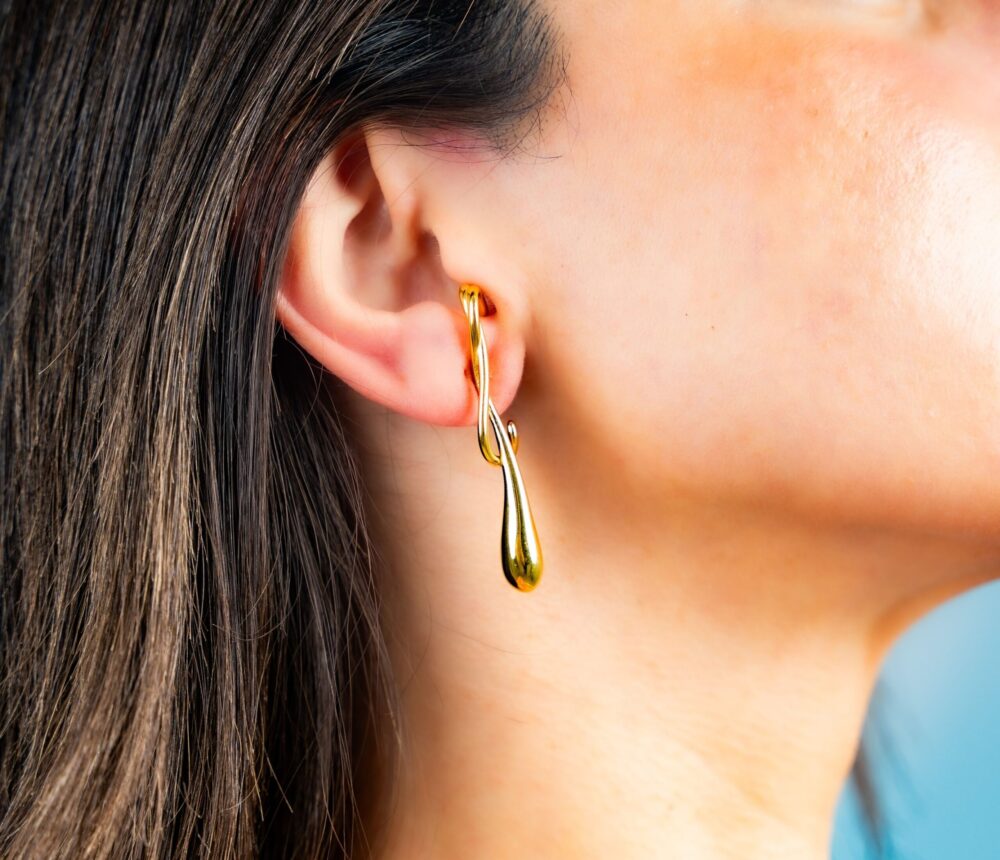 Elara Drop Earrings - Image 3